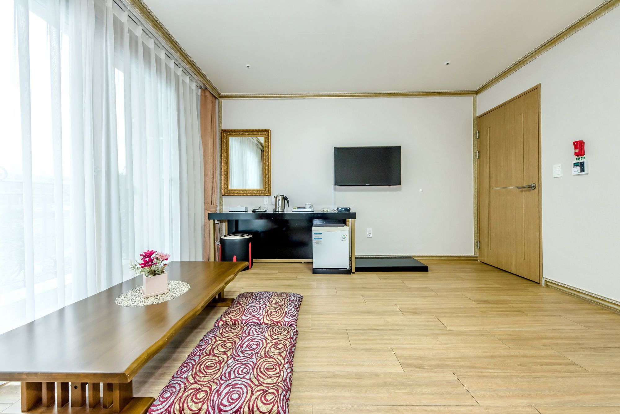 Pearly Hotel Jeju Exterior photo